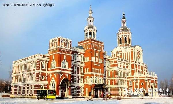 伏尔加庄园彼得洛夫宫里的列宾大型壁画