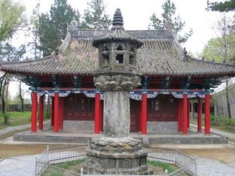 黑龙江省宁安市，原称宁古塔，满族先祖故地，镜泊湖举世闻名