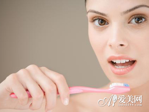  6个信号暗示牙齿早衰 8妙招 美白健齿