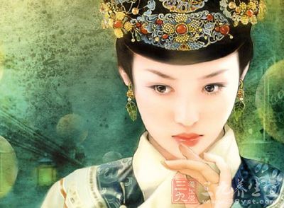 孝庄文皇后把她看成姐妹一样，称她为格格