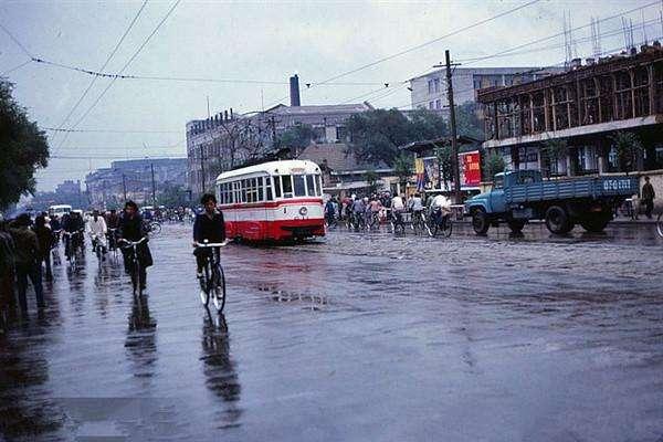 老照片，1983年黑龙江哈尔滨市街景