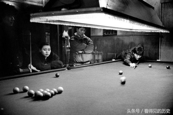 老照片：1991年的浙江温州，满大街的菲亚特