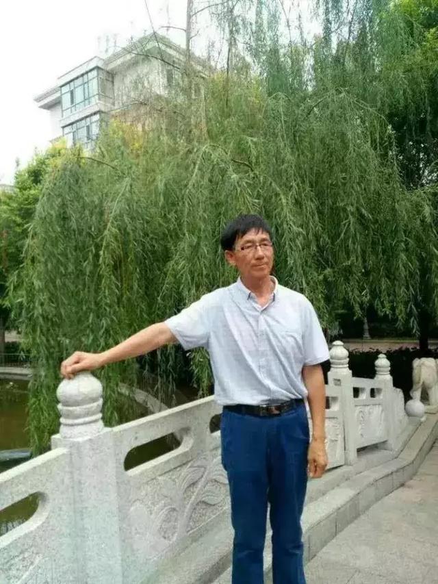 小诗：菊花